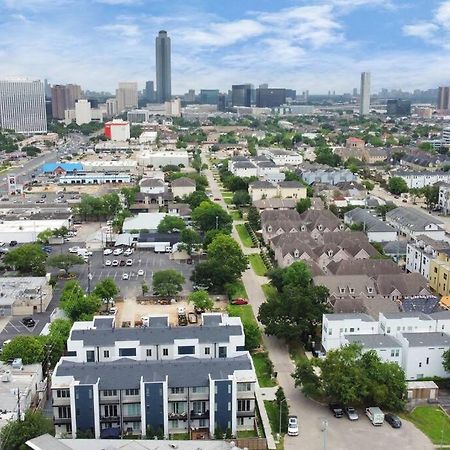 Beautiful Luxurious Houston Galleria Home Exterior foto